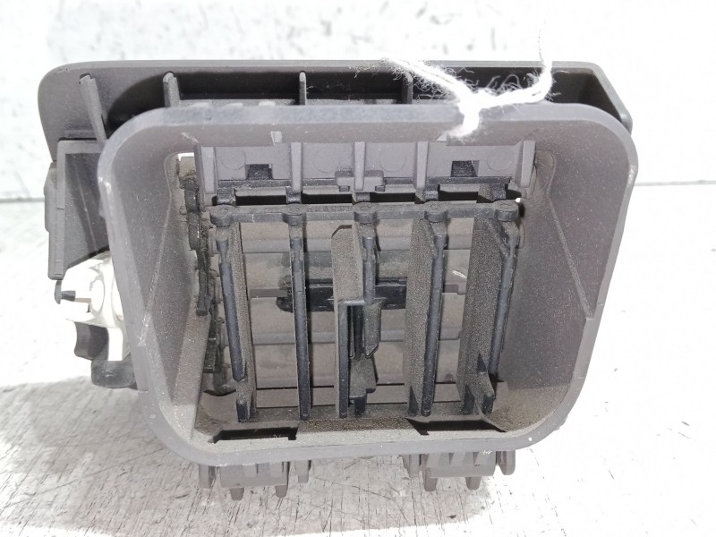 Recambio de aireador izquierdo para volvo v50 (545) 2.0 d referencia OEM IAM   