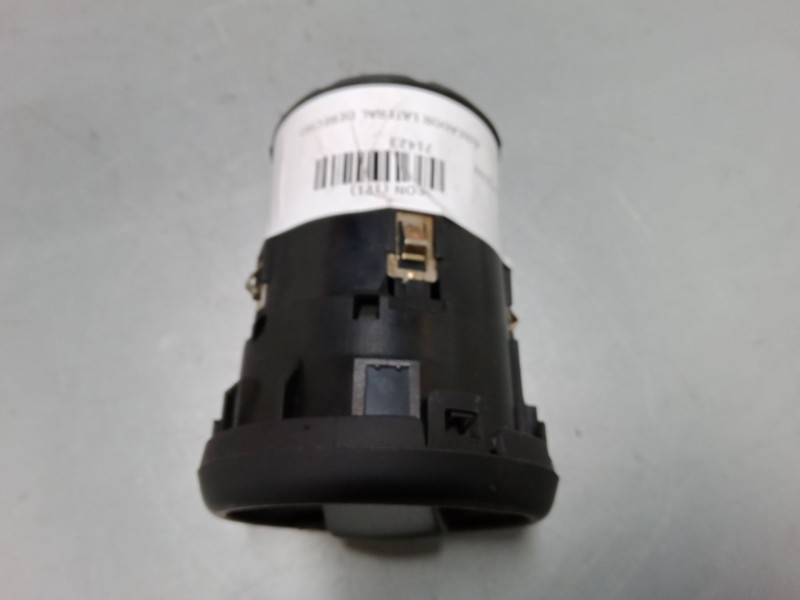 Recambio de aireador lateral derecho para seat leon (1p1) 1.6 referencia OEM IAM 1P0819203VXB  