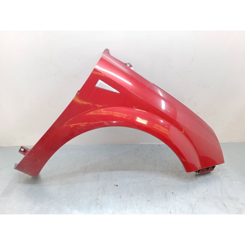 Recambio de aleta delantera derecha para renault scénic ii (jm0/1_) 2.0 (jm05, jm0u, jm1n, jm1u, jm2v) referencia OEM IAM   
