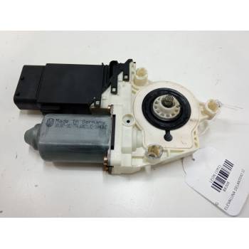 MOTOR ELEVALUNA DELANTERO IZQUIERDO 1C0959801B 