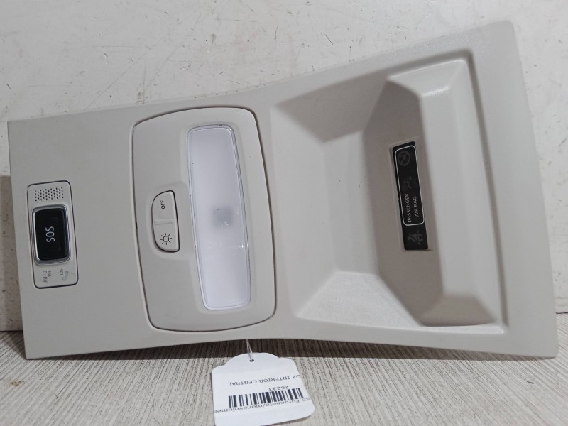 Recambio de luz interior central para renault express furgoneta/monovolumen 1.5 blue dci 75 (f6aa) referencia OEM IAM   