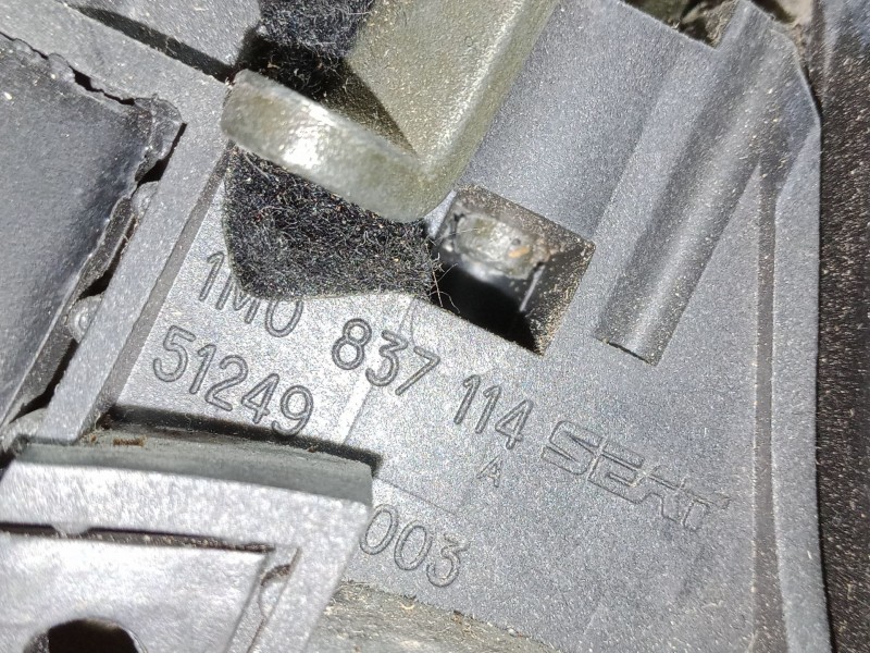 Recambio de maneta interior puerta trasera derecha para seat leon (1m1) 1.6 16 v referencia OEM IAM 1M0837114  