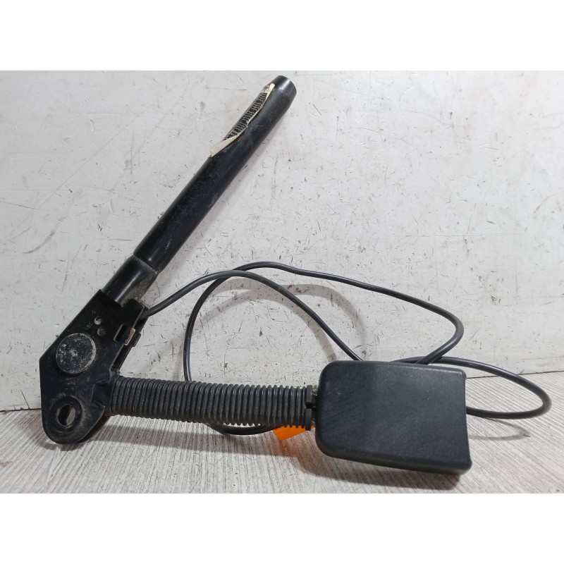 Recambio de anclaje cinturon delantero derecho para ford focus i (daw, dbw) 1.8 tdci referencia OEM IAM   
