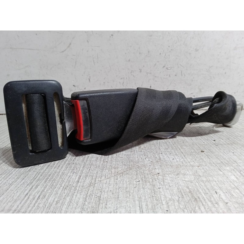 Recambio de anclaje cinturon trasero izquierdo para seat cordoba (6k1, 6k2) 1.6 i referencia OEM IAM   