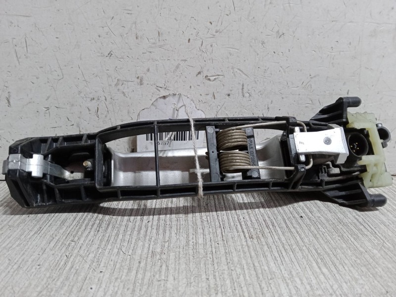 Recambio de maneta exterior puerta trasera derecha para chevrolet aveo / kalos hatchback (t200) 1.2 referencia OEM IAM   