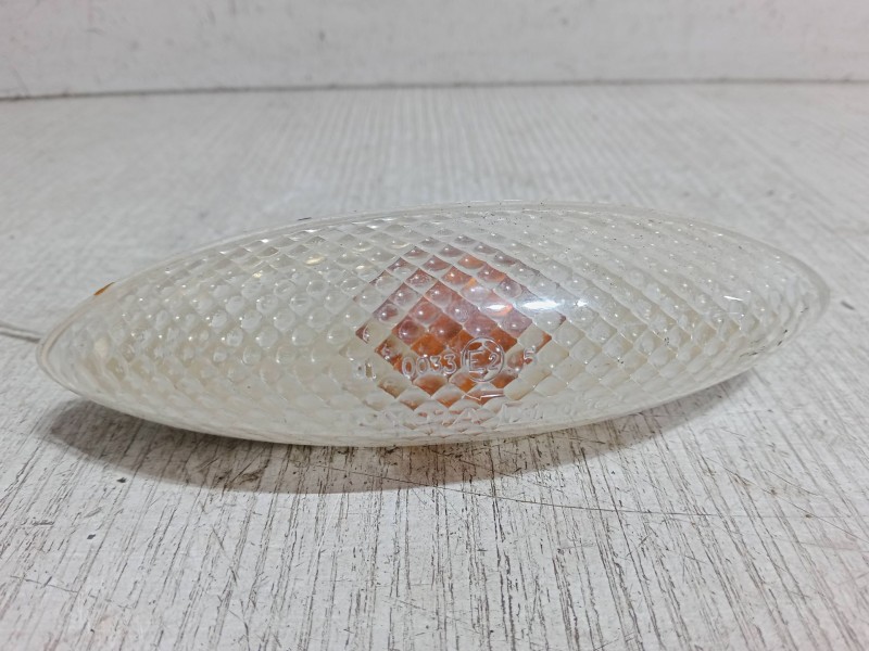 Recambio de intermitente lateral izquierdo para toyota yaris (_p1_) 1.3 (scp12_, scp13_) referencia OEM IAM   