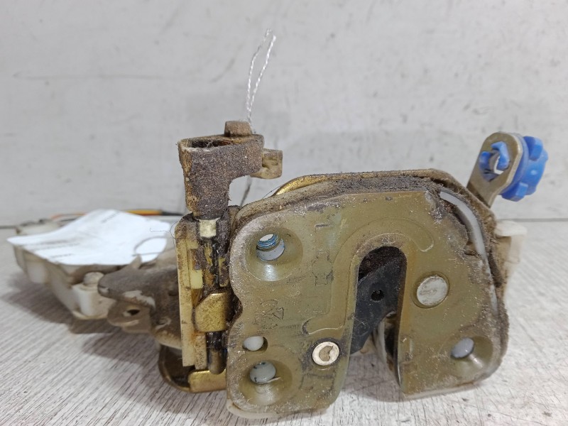 Recambio de cerradura puerta delantera izquierda para nissan vanette cargo furgoneta (hc 23) 2.3 d referencia OEM IAM   