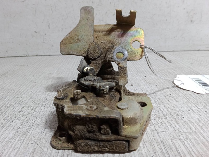 Recambio de cerradura puerta corredera izquierda para nissan vanette cargo furgoneta (hc 23) 2.3 d referencia OEM IAM   