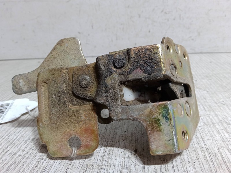 Recambio de cerradura puerta corredera izquierda para nissan vanette cargo furgoneta (hc 23) 2.3 d referencia OEM IAM   