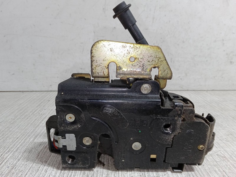 Recambio de cerradura puerta delantera izquierda para audi a2 (8z0) 1.4 referencia OEM IAM   