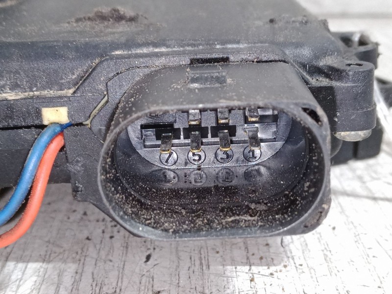 Recambio de cerradura puerta delantera derecha para audi a2 (8z0) 1.4 referencia OEM IAM   