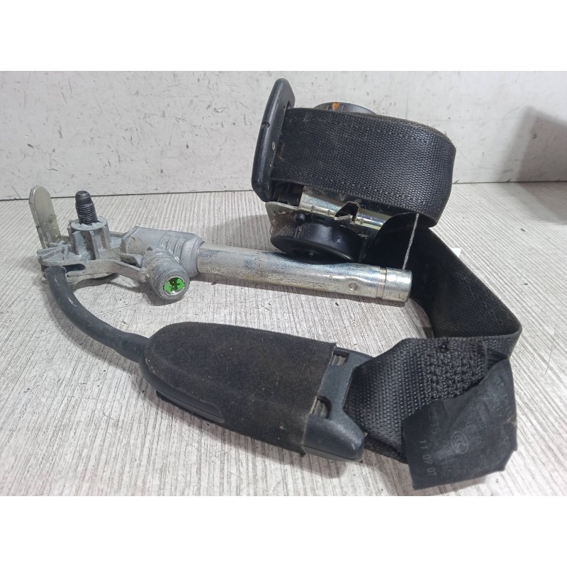 Recambio de cinturon seguridad delantero izquierdo 3p para opel corsa d (s07) 1.2 (l08, l68) referencia OEM IAM 607707500C  