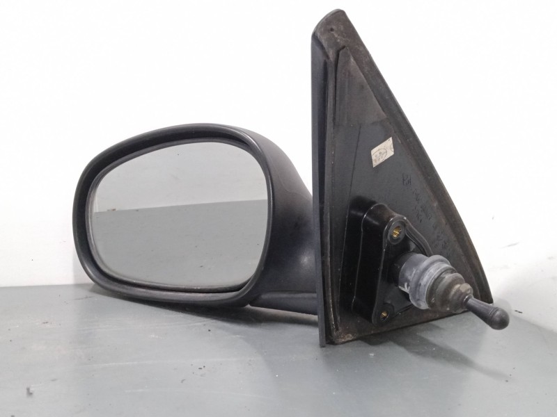 Recambio de retrovisor izquierdo para daewoo lanos (klat) 1.3 referencia OEM IAM   