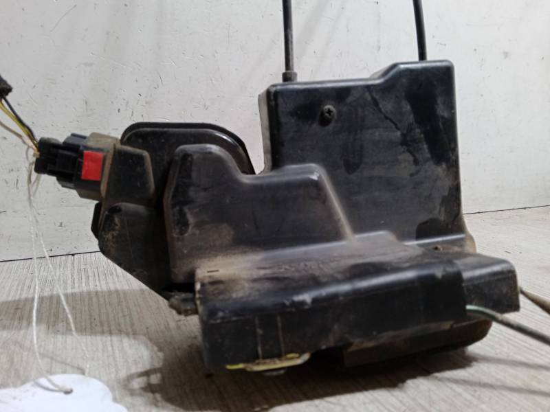 CERRADURA PUERTA DELANTERA IZQUIERDA 