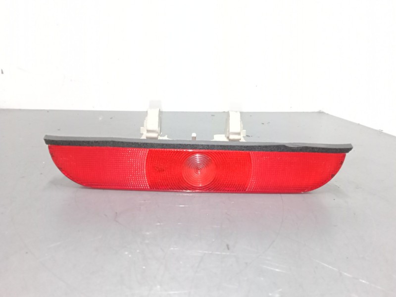 Recambio de luz central de freno para mazda 3 (bl) 1.6 mz-cd (bl14) referencia OEM IAM   