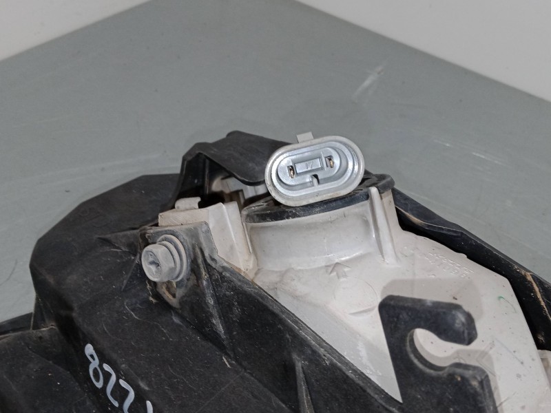 Recambio de faro antiniebla izquierdo para mazda 3 (bl) 1.6 mz-cd (bl14) referencia OEM IAM   
