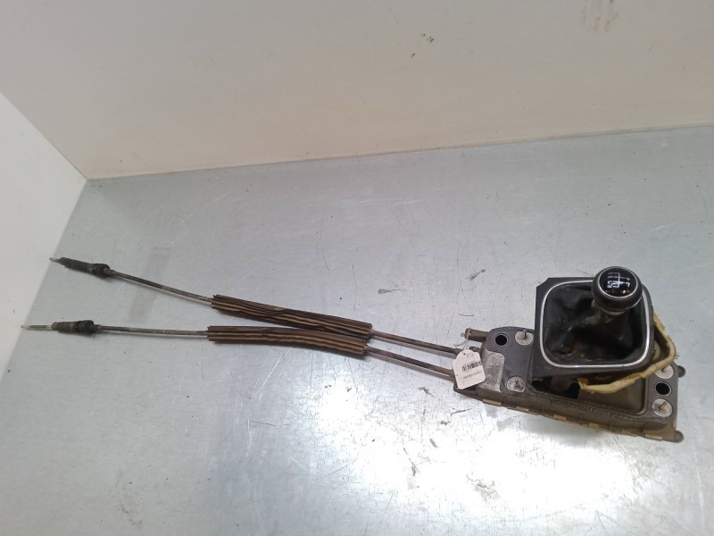 Recambio de palanca cambio para volkswagen golf v (1k1) 1.6 referencia OEM IAM 1K0711112  