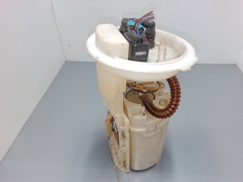 Recambio de bomba combustible para volkswagen golf v (1k1) 1.6 referencia OEM IAM 1K0919051M  