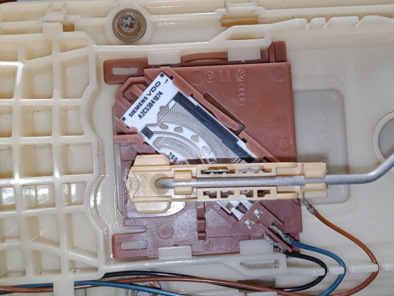 Recambio de bomba combustible para volkswagen golf v (1k1) 1.6 referencia OEM IAM 1K0919051M  