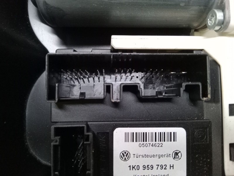 Recambio de elevalunas electrico delantero derecho para seat leon (1p1) 1.6 referencia OEM IAM 1K0959792H  1P0837402A