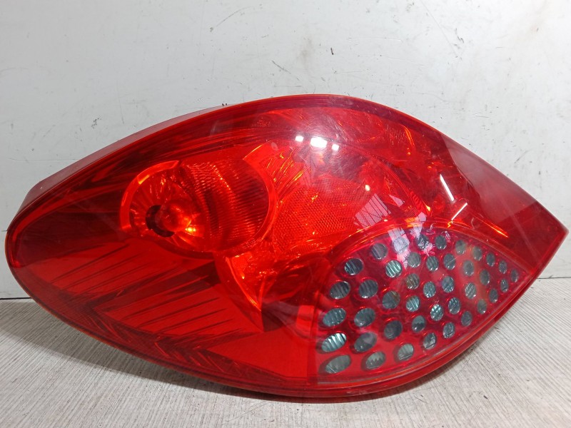 Recambio de piloto trasero izquierdo para peugeot 207 cc (wd_) 1.6 16v referencia OEM IAM 968023138000  