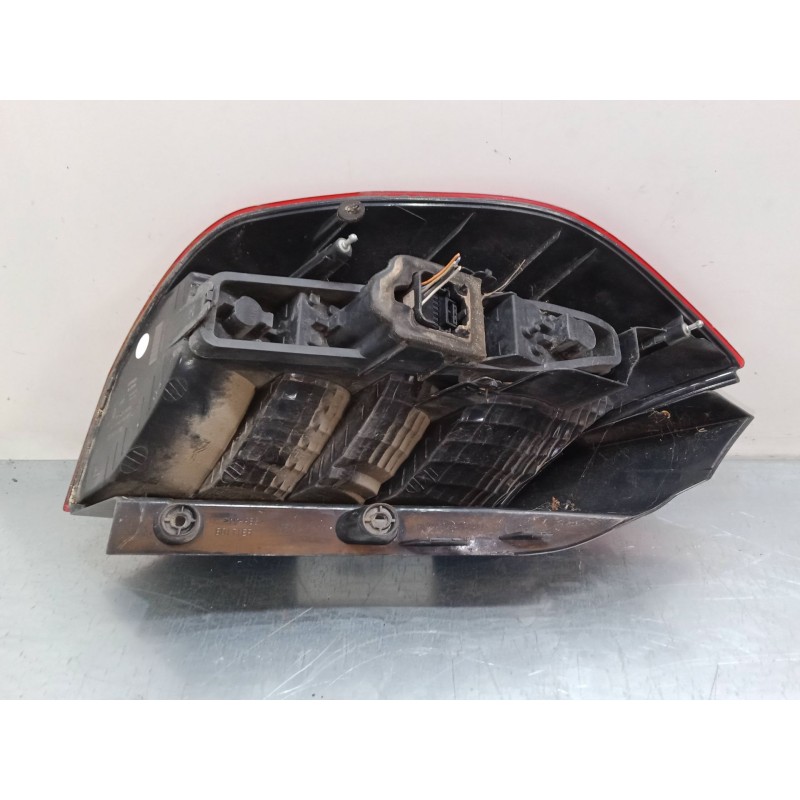 Recambio de piloto trasero derecho para renault scénic ii (jm0/1_) 1.6 16v (jm1r) referencia OEM IAM 8200493375  