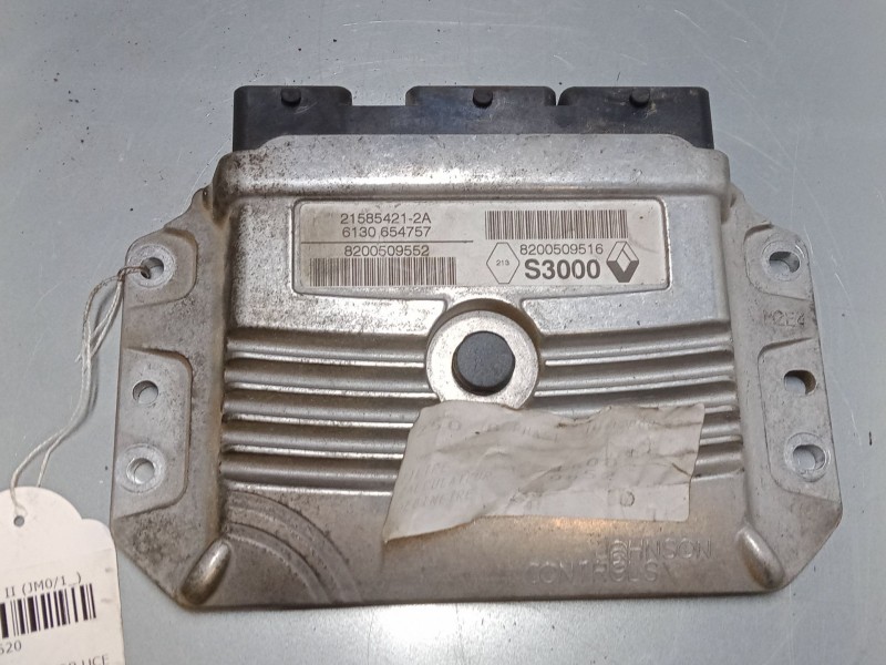 Recambio de centralita motor uce para renault scénic ii (jm0/1_) 1.6 16v (jm1r) referencia OEM IAM 8200509516  