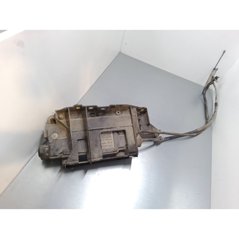 Recambio de freno de mano electrico para renault scénic ii (jm0/1_) 1.5 dci (jm02, jm13) referencia OEM IAM 8200418647  