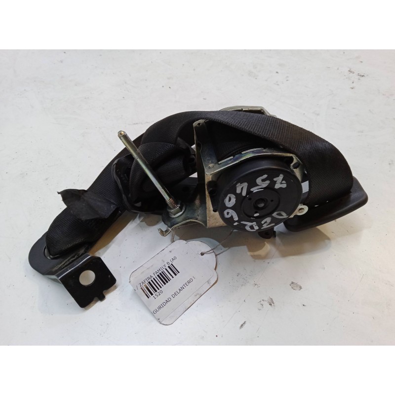 Recambio de cinturon seguridad delantero derecho para opel zafira / zafira family b (a05) 1.9 cdti (m75) referencia OEM IAM   