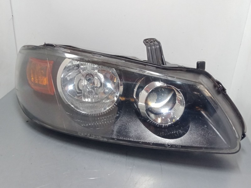 Recambio de faro derecho para nissan almera ii hatchback (n16) 2.2 dci referencia OEM IAM   