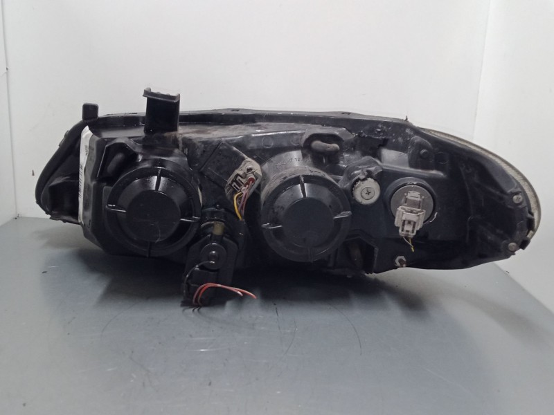 Recambio de faro derecho para nissan almera ii hatchback (n16) 2.2 dci referencia OEM IAM   