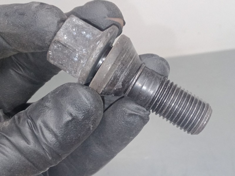 Recambio de pack 5 tornillos llanta aluminio bmw - vaso 19 para bmw x5 (e53) 3.0 d referencia OEM IAM   