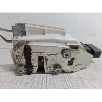 CERRADURA PUERTA DELANTERA DERECHA 