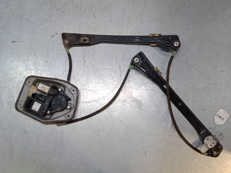 Recambio de elevalunas delantero derecho para volkswagen golf v (1k1) 1.6 referencia OEM IAM 1K4837462B  
