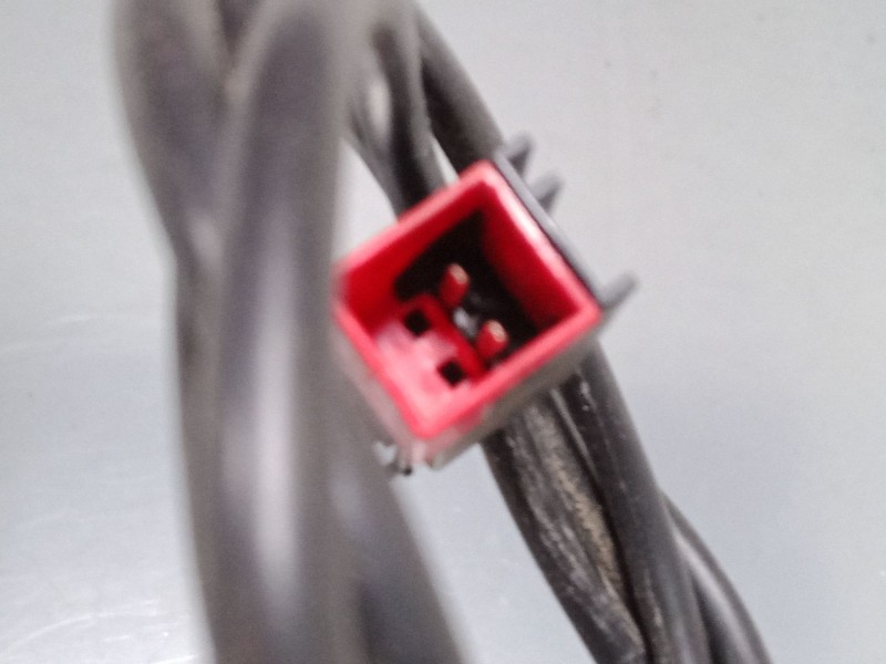 Recambio de anclaje cinturon delantero derecho para ford focus i turnier (dnw) 1.8 turbo di / tddi referencia OEM IAM   