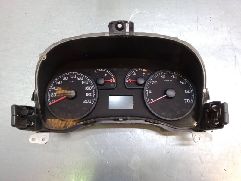 Recambio de cuadro instrumentos para fiat punto (188_) 1.2 60 (188.030, .050, .130, .150, .230, .250) referencia OEM IAM 5030004