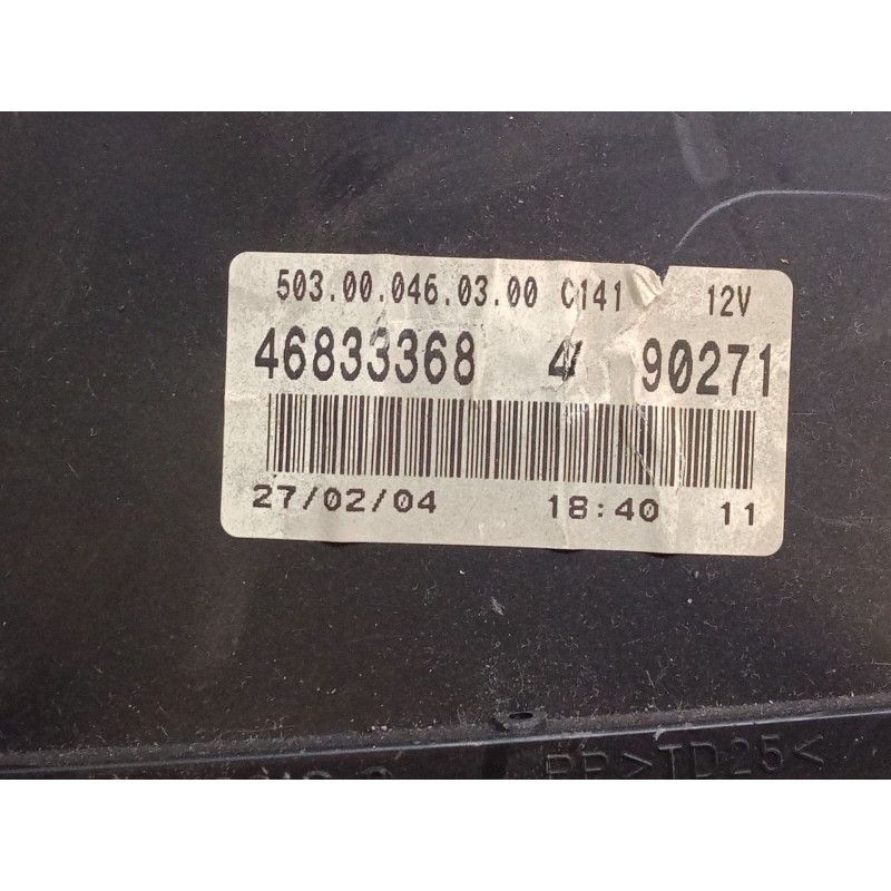 Recambio de cuadro instrumentos para fiat punto (188_) 1.2 60 (188.030, .050, .130, .150, .230, .250) referencia OEM IAM 5030004