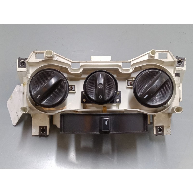 Recambio de mando calefaccion / a/a para fiat punto (188_) 1.2 60 (188.030, .050, .130, .150, .230, .250) referencia OEM IAM 151