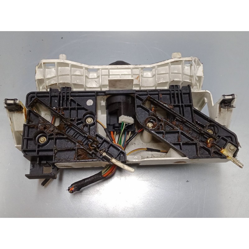 Recambio de mando calefaccion / a/a para fiat punto (188_) 1.2 60 (188.030, .050, .130, .150, .230, .250) referencia OEM IAM 151