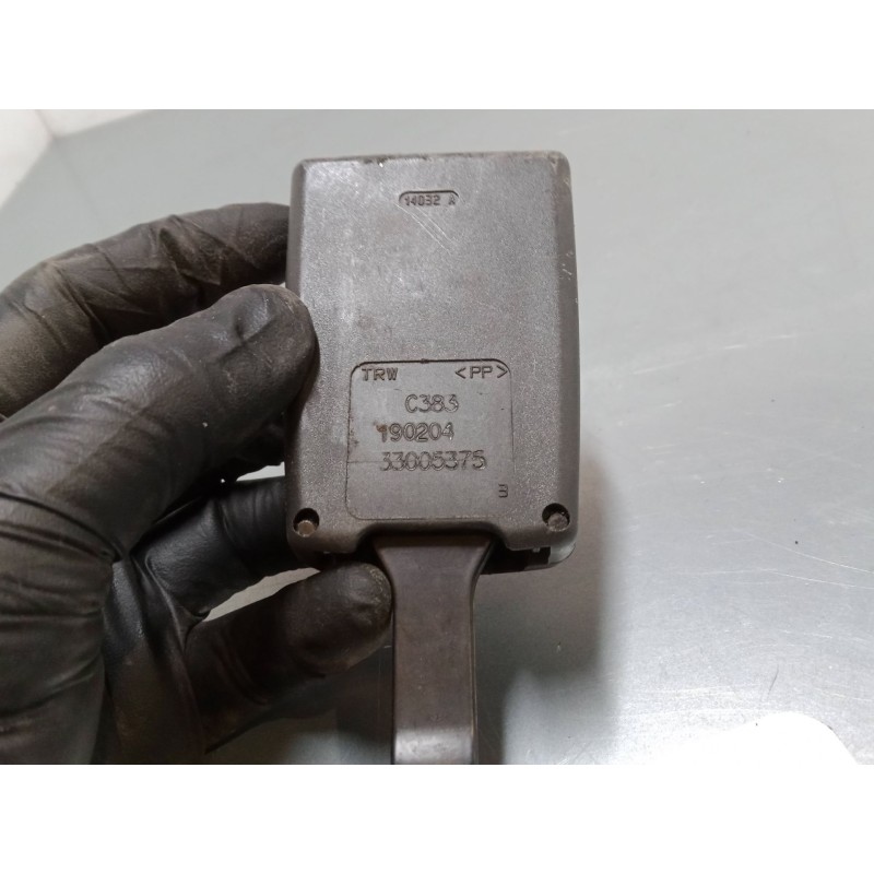 Recambio de anclaje cinturon delantero derecho para fiat punto (188_) 1.2 60 (188.030, .050, .130, .150, .230, .250) referencia 