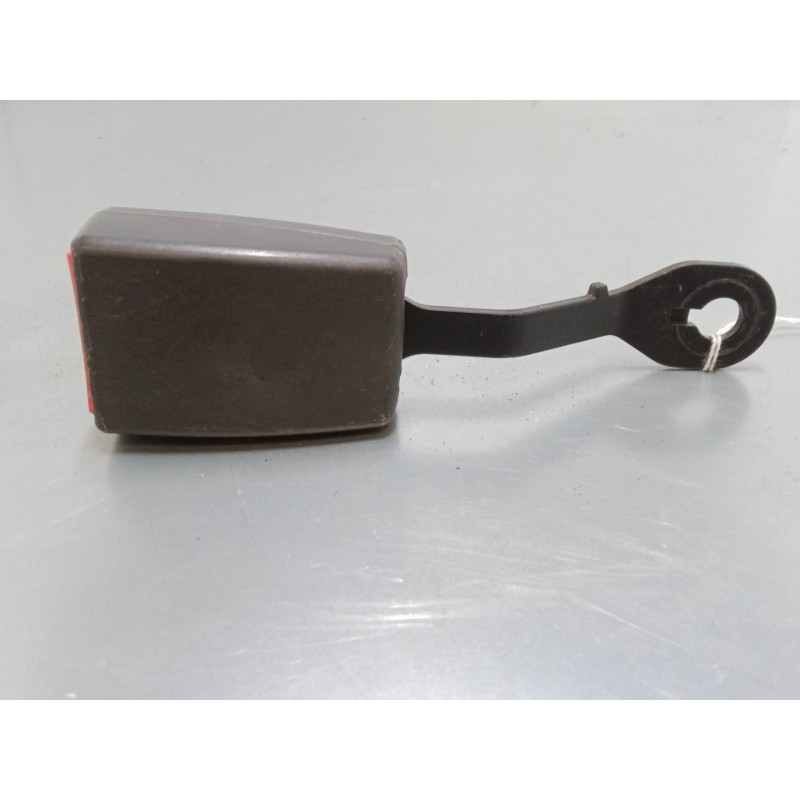 Recambio de anclaje cinturon delantero izquierdo para fiat punto (188_) 1.2 60 (188.030, .050, .130, .150, .230, .250) referenci