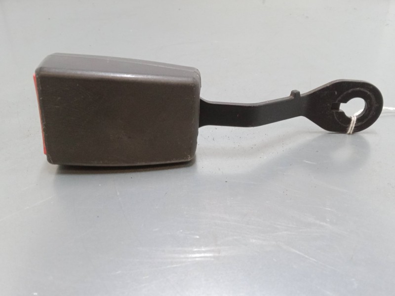 Recambio de anclaje cinturon delantero izquierdo para fiat punto (188_) 1.2 60 (188.030, .050, .130, .150, .230, .250) referenci