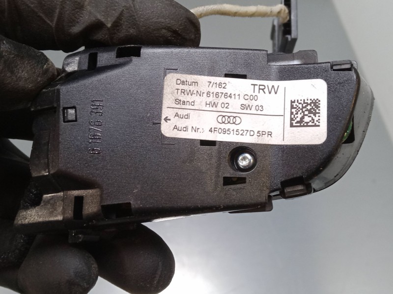 Recambio de mando radio para audi a4 b7 avant (8ed) 2.0 tdi referencia OEM IAM 4F0951527C5PR  