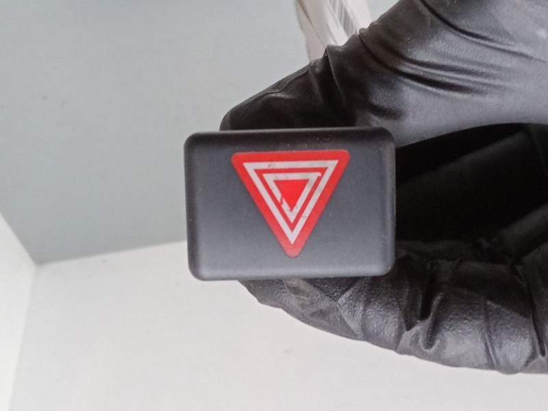 Recambio de warning para audi a4 b7 avant (8ed) 2.0 tdi referencia OEM IAM 8E0941509  