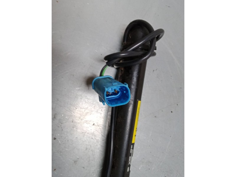 Recambio de anclaje cinturon delantero derecho para mini mini (r50, r53) cooper referencia OEM IAM 531084200  