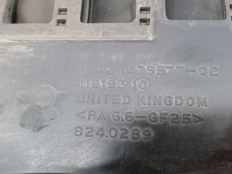 Recambio de electroventilador para mini mini (r50, r53) cooper referencia OEM IAM 11819310  8240289