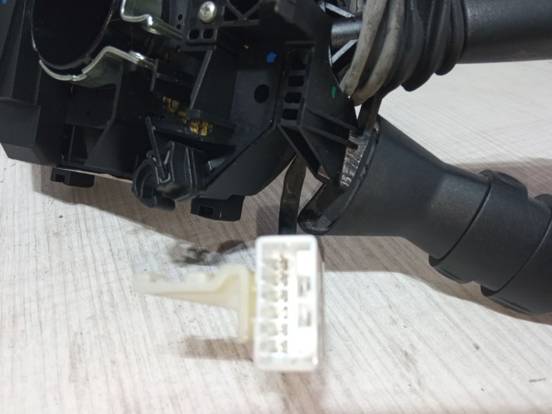 Recambio de mando luces para fiat bravo ii (198_) 1.9 d multijet (198axd1a) referencia OEM IAM 07354410150  