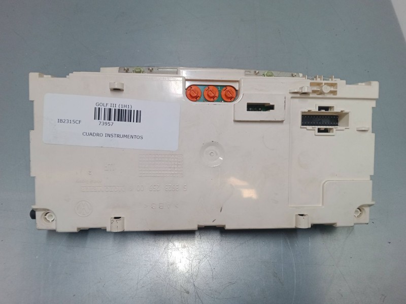 Recambio de cuadro instrumentos para volkswagen golf iii (1h1) 1.6 referencia OEM IAM 5892325900  