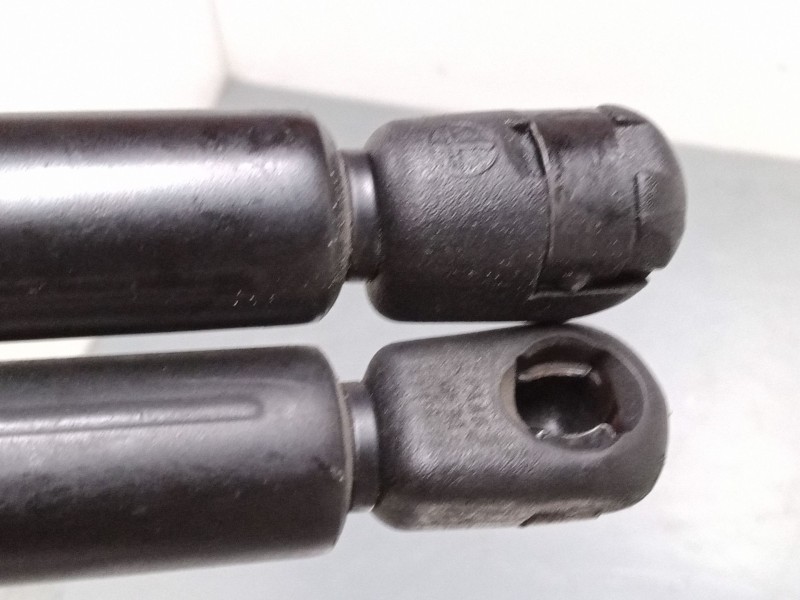 Recambio de amortiguadores malet/porton para nissan almera ii hatchback (n16) 2.2 dci referencia OEM IAM   