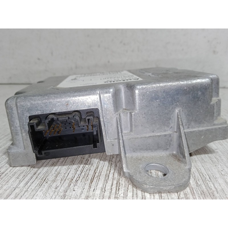 Recambio de centralita airbag para renault clio iii (br0/1, cr0/1) 1.5 dci referencia OEM IAM 8201043701  